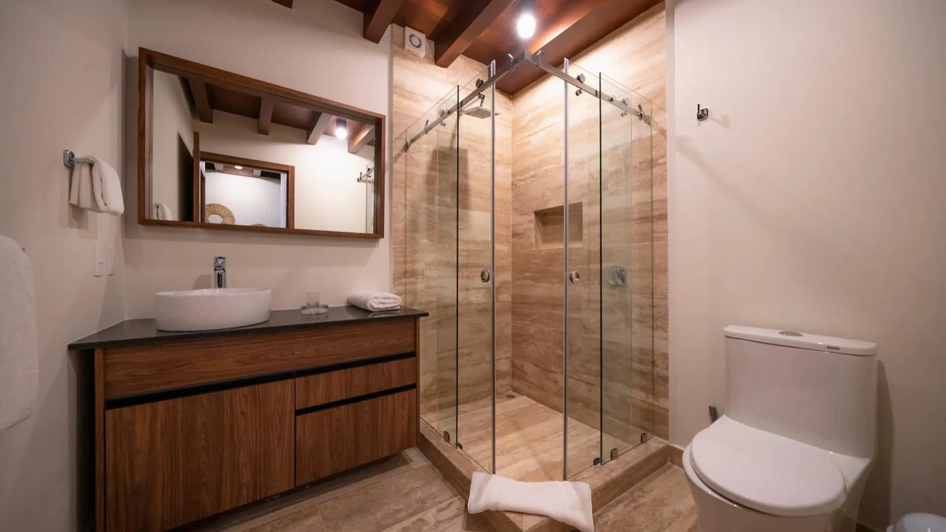 Luxury 2 Bedroom Condo - Infinity Pool At Awa Residences In Playacar, Awa 107 Playa del Carmen 0*,  Mexico